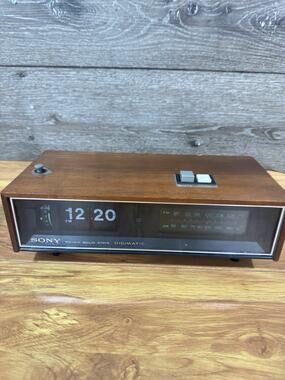 Sony Digimatic Flip Clock AM- FM Radio Alarm Model 8FC 69W Working